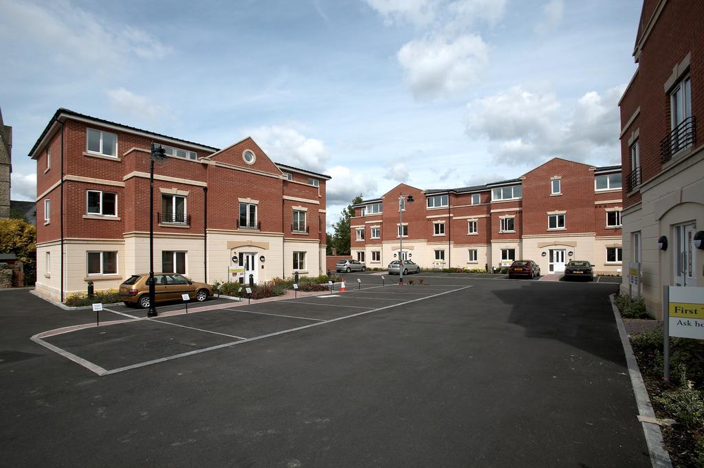 Southwich House By Esa Apartment Swindon Exterior foto